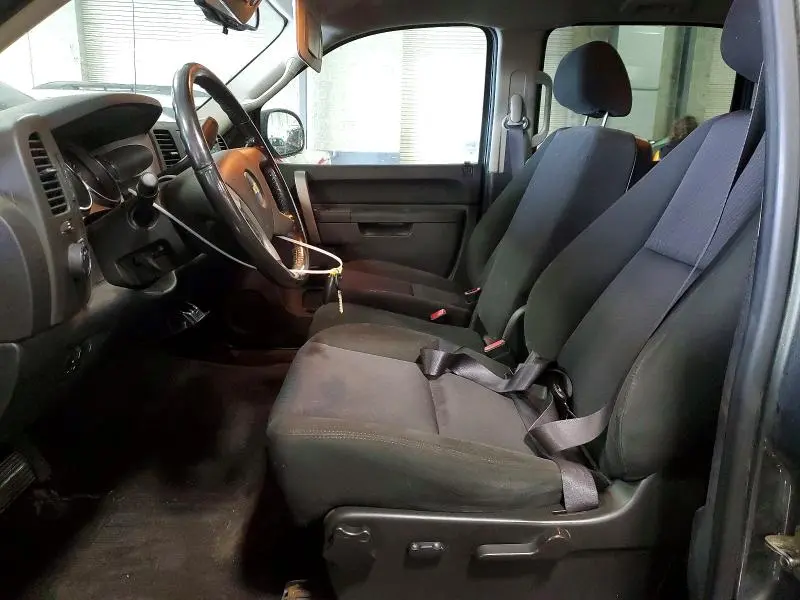 2011 CHEVROLET SILVERADO K1500 LT  