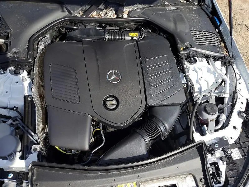 2026 MERCEDES-BENZ C 300  