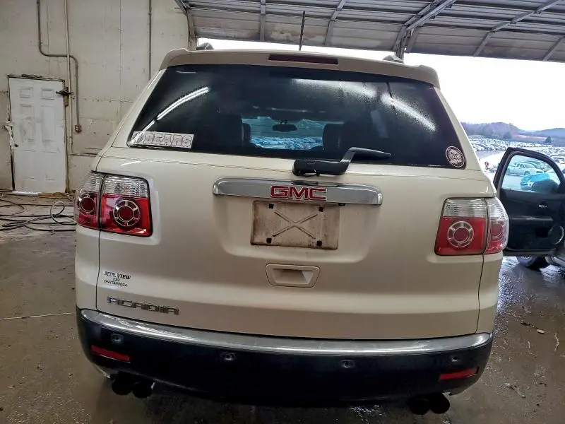 2011 GMC ACADIA SLT-2  