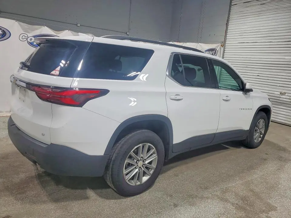 2023 CHEVROLET TRAVERSE LT  