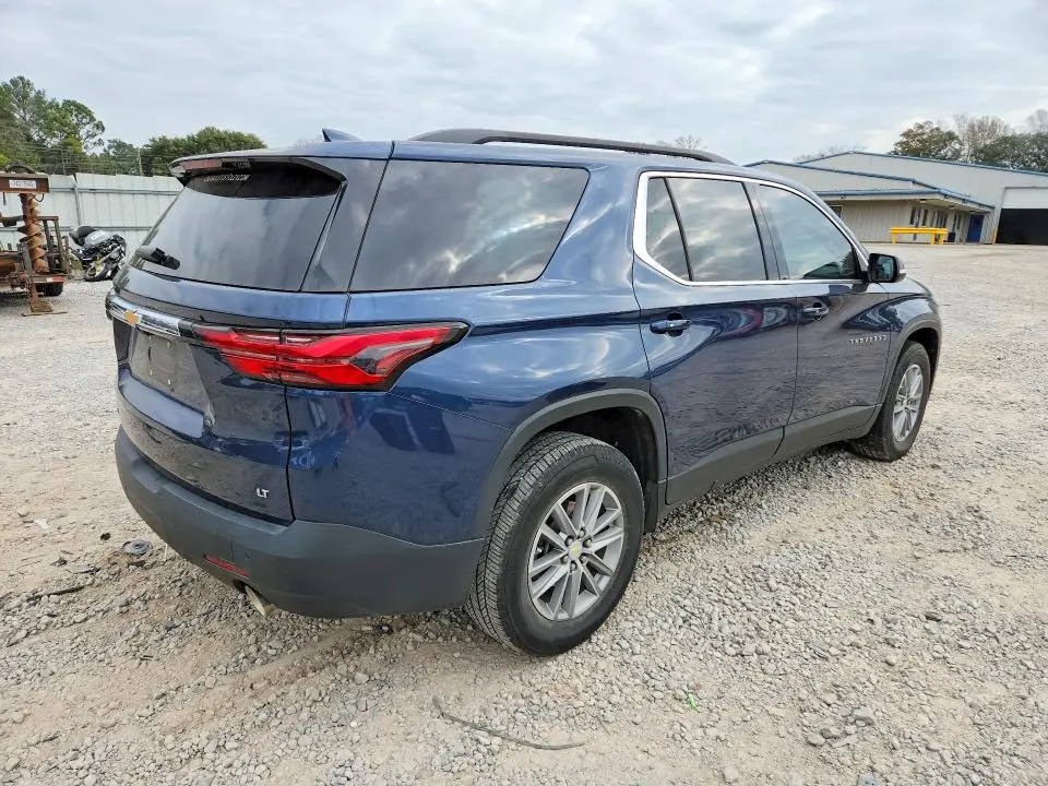 2022 CHEVROLET TRAVERSE LT  