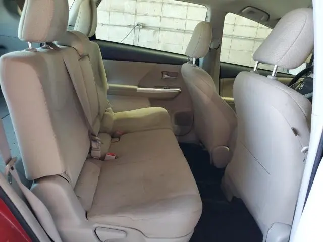 2014 TOYOTA PRIUS V   