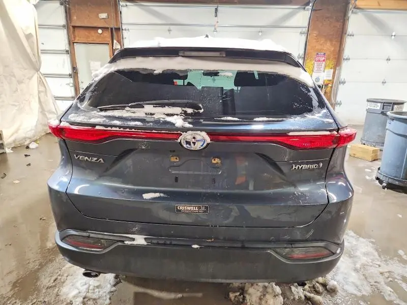 2021 TOYOTA VENZA LE  
