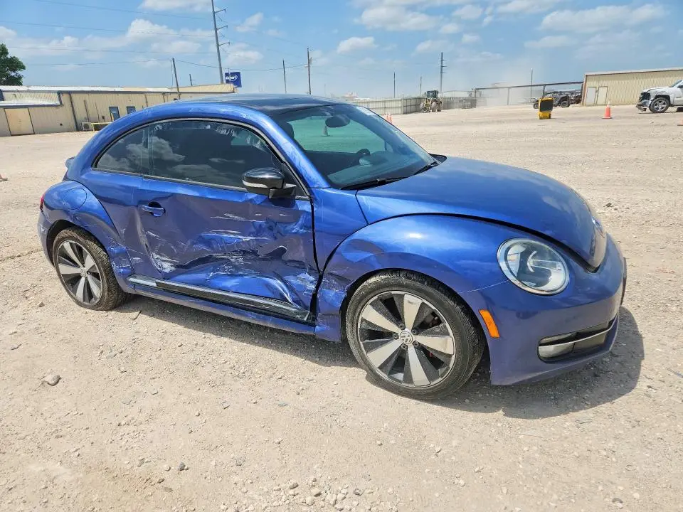 2013 VOLKSWAGEN BEETLE TURBO  