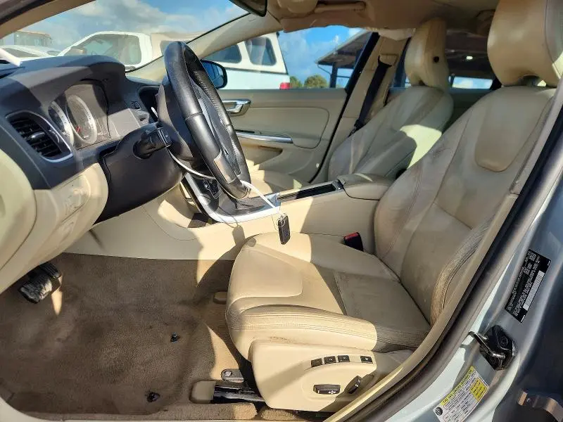 2013 VOLVO S60 T5  
