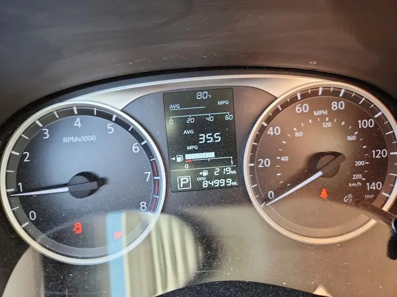 2019 NISSAN KICKS S  