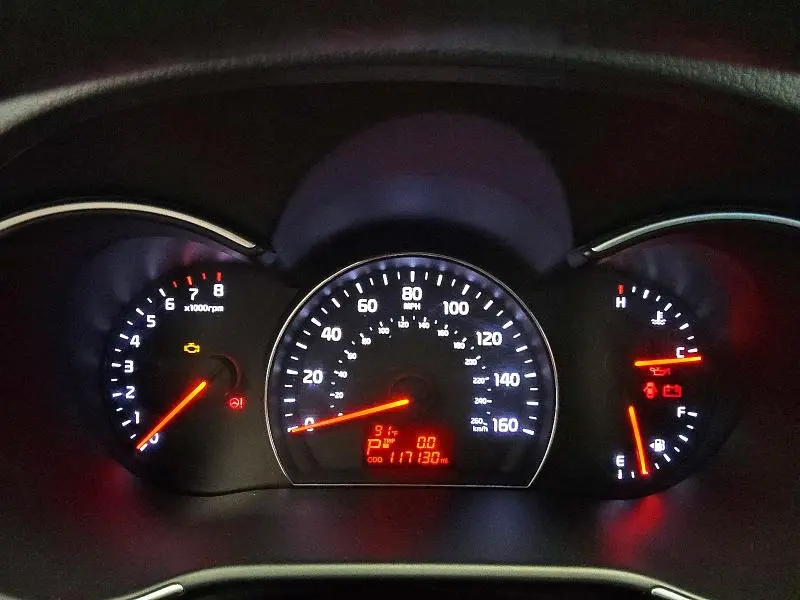 2014 KIA SORENTO LX  