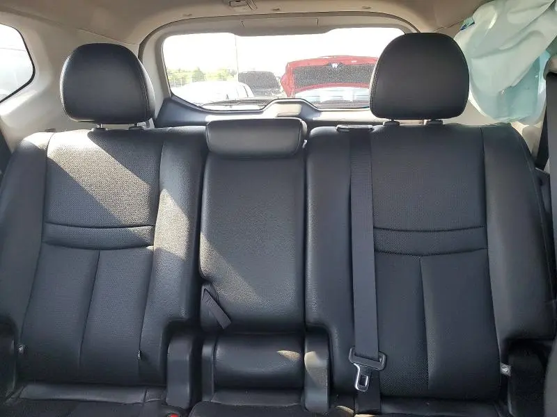 2017 NISSAN ROGUE SL  
