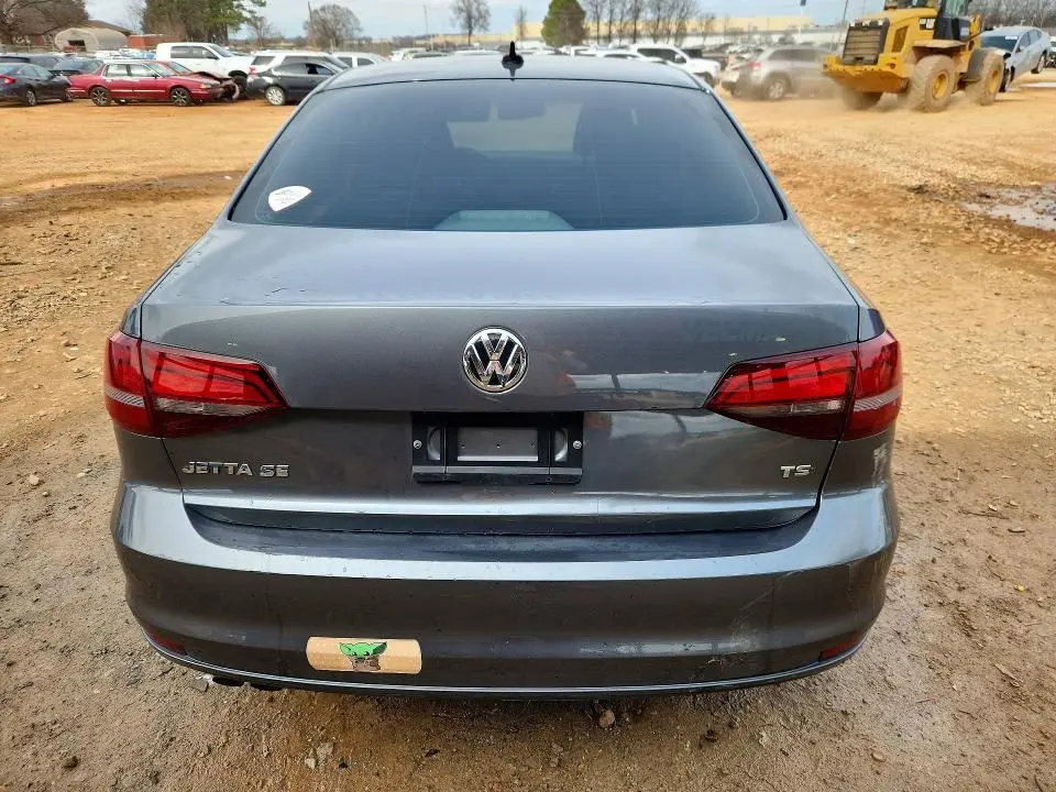 2018 VOLKSWAGEN JETTA SE  