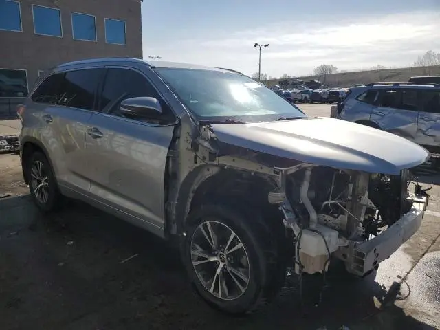 2016 TOYOTA HIGHLANDER XLE  