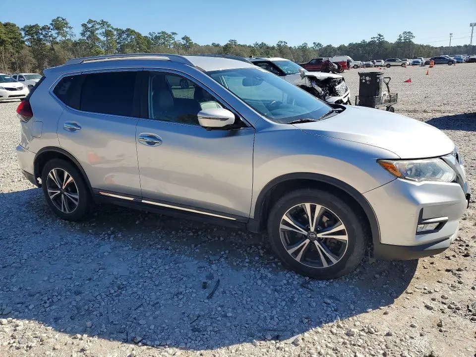 2018 NISSAN ROGUE SL  