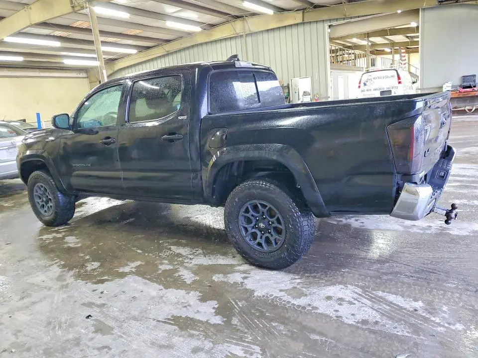 2021 TOYOTA TACOMA SR5 V6  