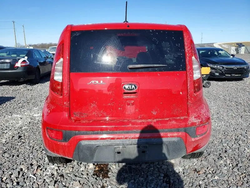 2013 KIA SOUL +  