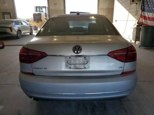 2016 VOLKSWAGEN PASSAT SE  