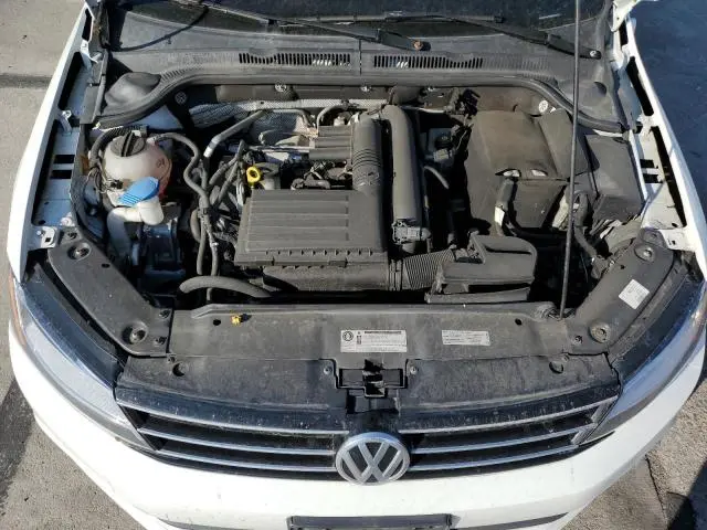 2017 VOLKSWAGEN JETTA SE  