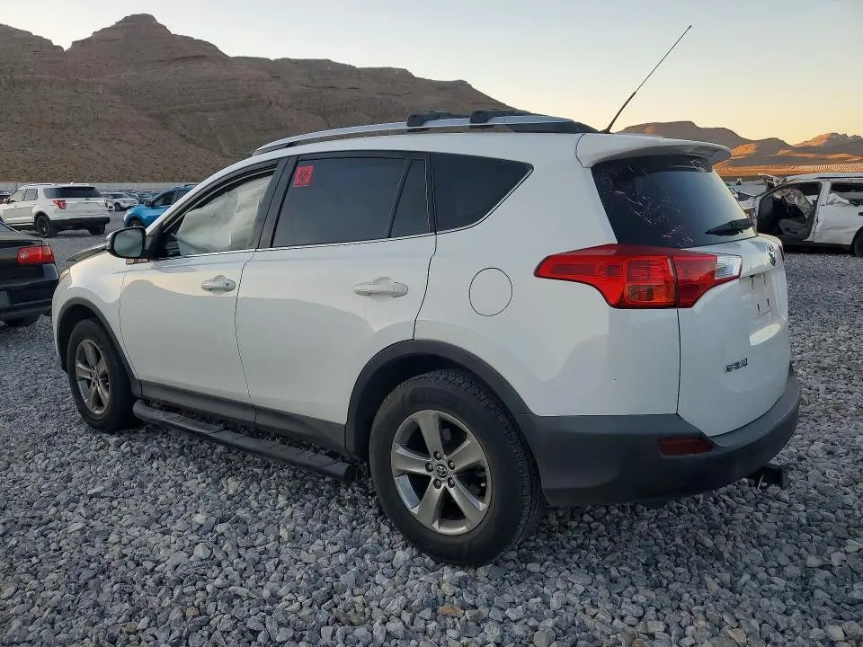 2015 TOYOTA RAV4 XLE  