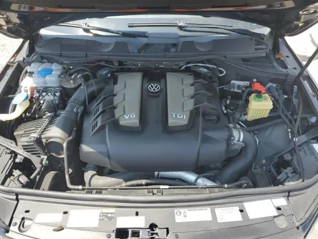 2015 VOLKSWAGEN TOUAREG V6 TDI  