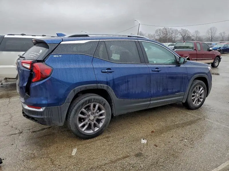 2023 GMC TERRAIN SLT  