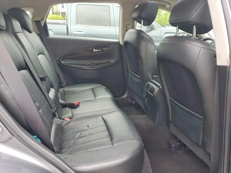 2017 INFINITI QX50 BASE  