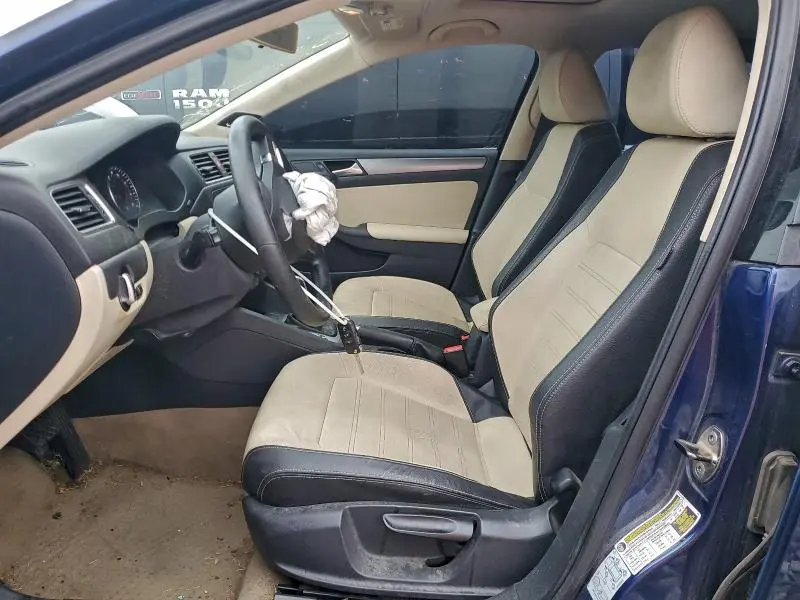 2012 VOLKSWAGEN JETTA SEL  