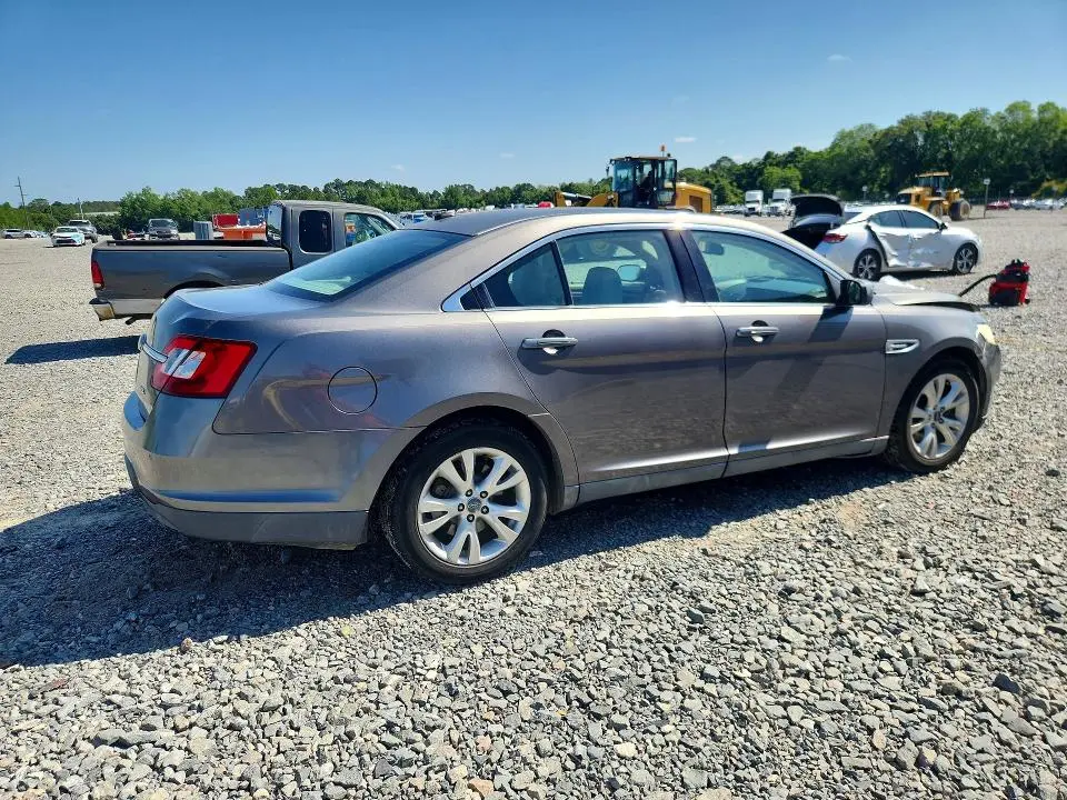 2011 FORD TAURUS SEL  