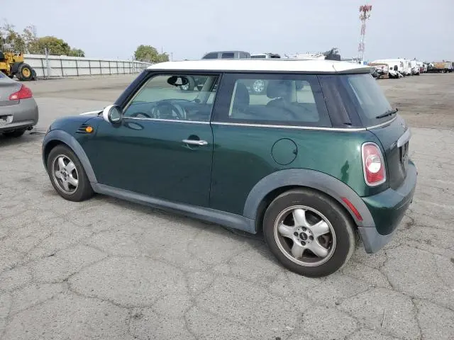 2011 MINI COOPER   