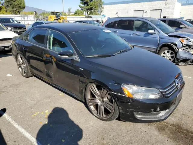 2015 VOLKSWAGEN PASSAT S  