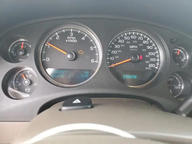2014 CHEVROLET SUBURBAN K1500 LT  