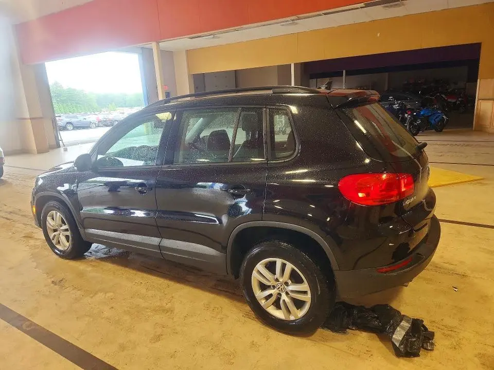2017 VOLKSWAGEN TIGUAN S  