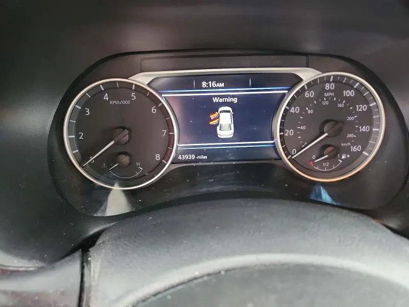2021 NISSAN SENTRA SR  
