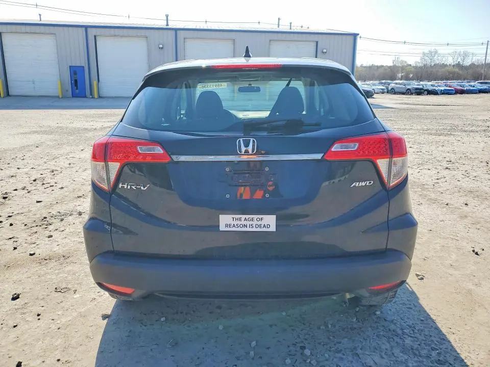 2021 HONDA HR-V LX  
