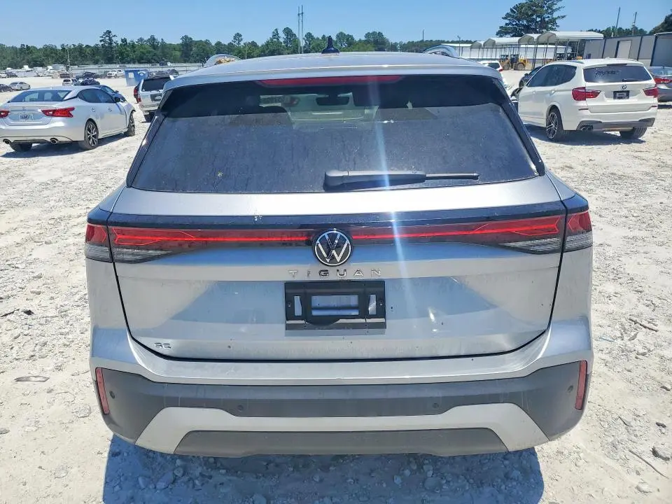 2026 VOLKSWAGEN TIGUAN SE  