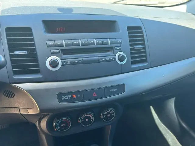 2013 MITSUBISHI LANCER SE
