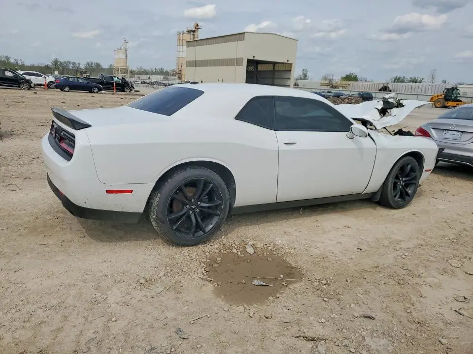 2018 DODGE CHALLENGER SXT  