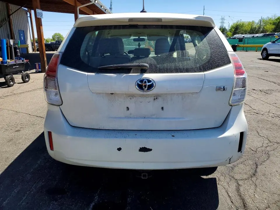 2015 TOYOTA PRIUS V THREE  