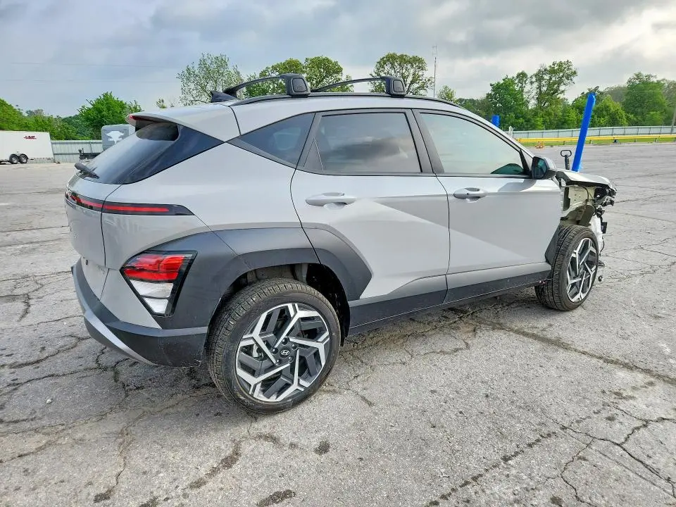 2026 HYUNDAI KONA SEL PREMIUM  