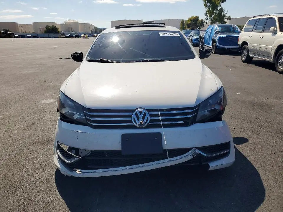 2012 VOLKSWAGEN PASSAT SE  
