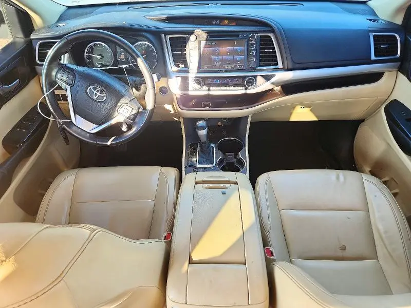 2015 TOYOTA HIGHLANDER XLE  