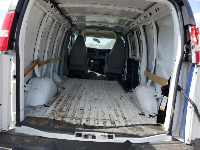 2022 GMC SAVANA G2500  