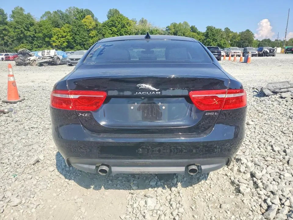 2019 JAGUAR XE   