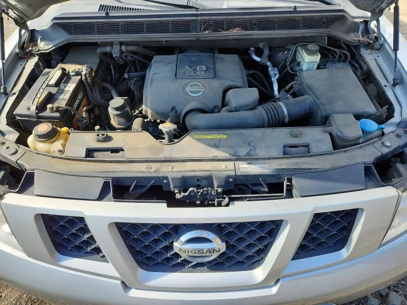 2015 NISSAN ARMADA SV  