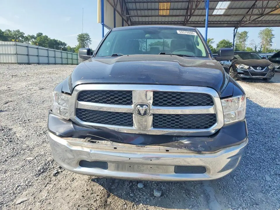 2017 RAM 1500 SLT  