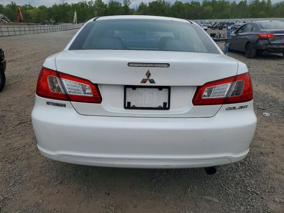 2012 MITSUBISHI GALANT FE  