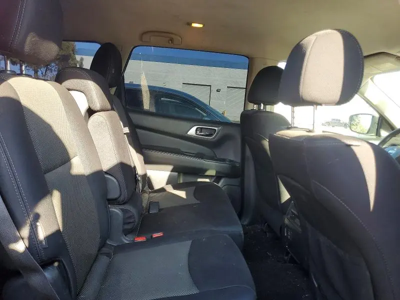 2018 NISSAN PATHFINDER S  