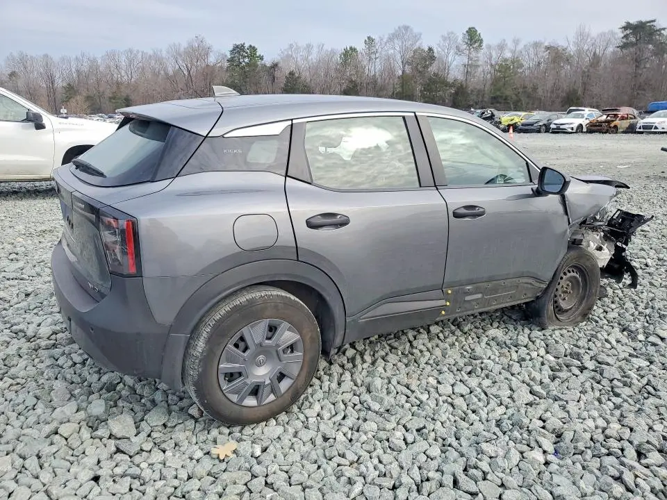 2025 NISSAN KICKS S  