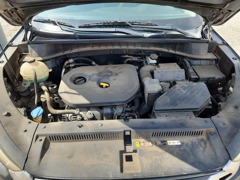 2017 HYUNDAI TUCSON SE PLUS  