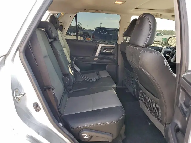 2024 TOYOTA 4RUNNER SR5/SR5 PREMIUM  