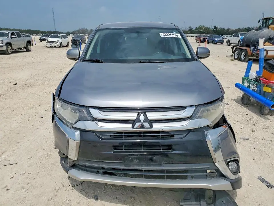 2017 MITSUBISHI OUTLANDER SE  