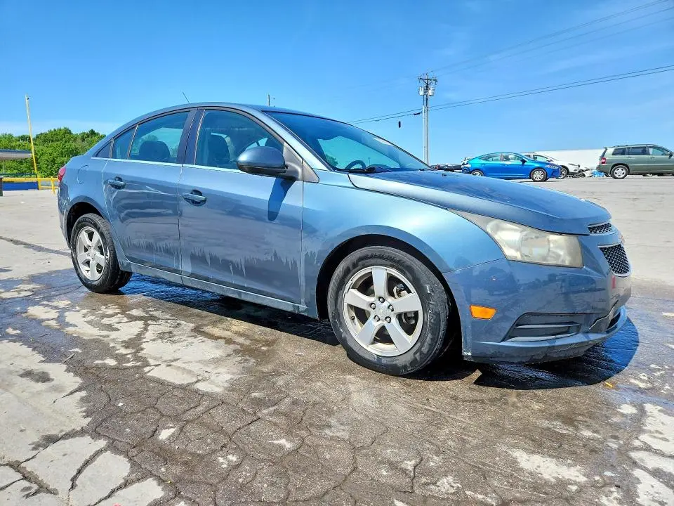 2012 CHEVROLET CRUZE LT  
