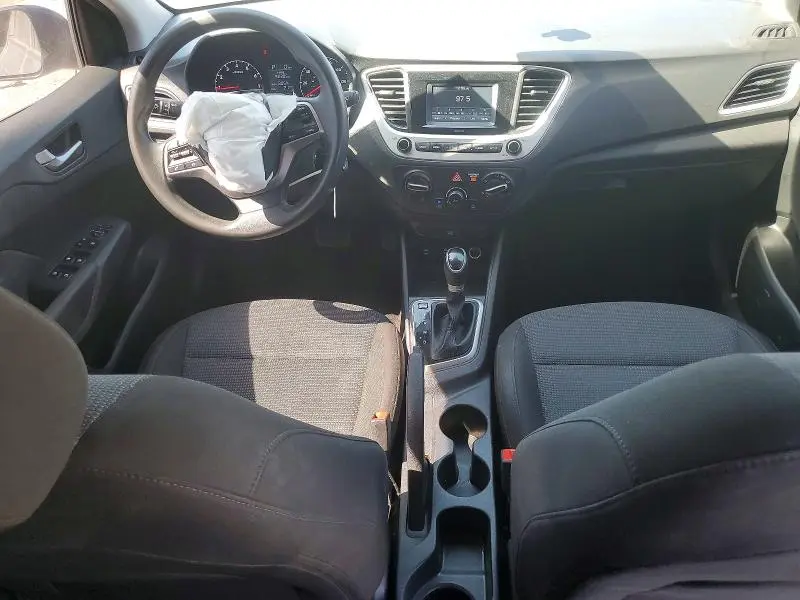 2021 HYUNDAI ACCENT SE  